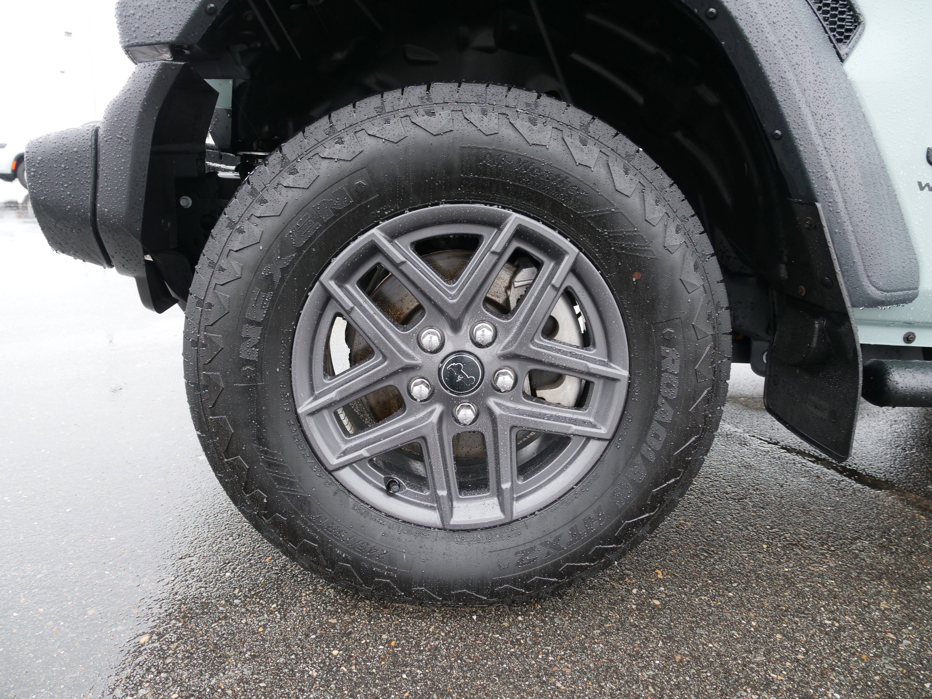 Used 2024 Jeep Wrangler Sport S image 13