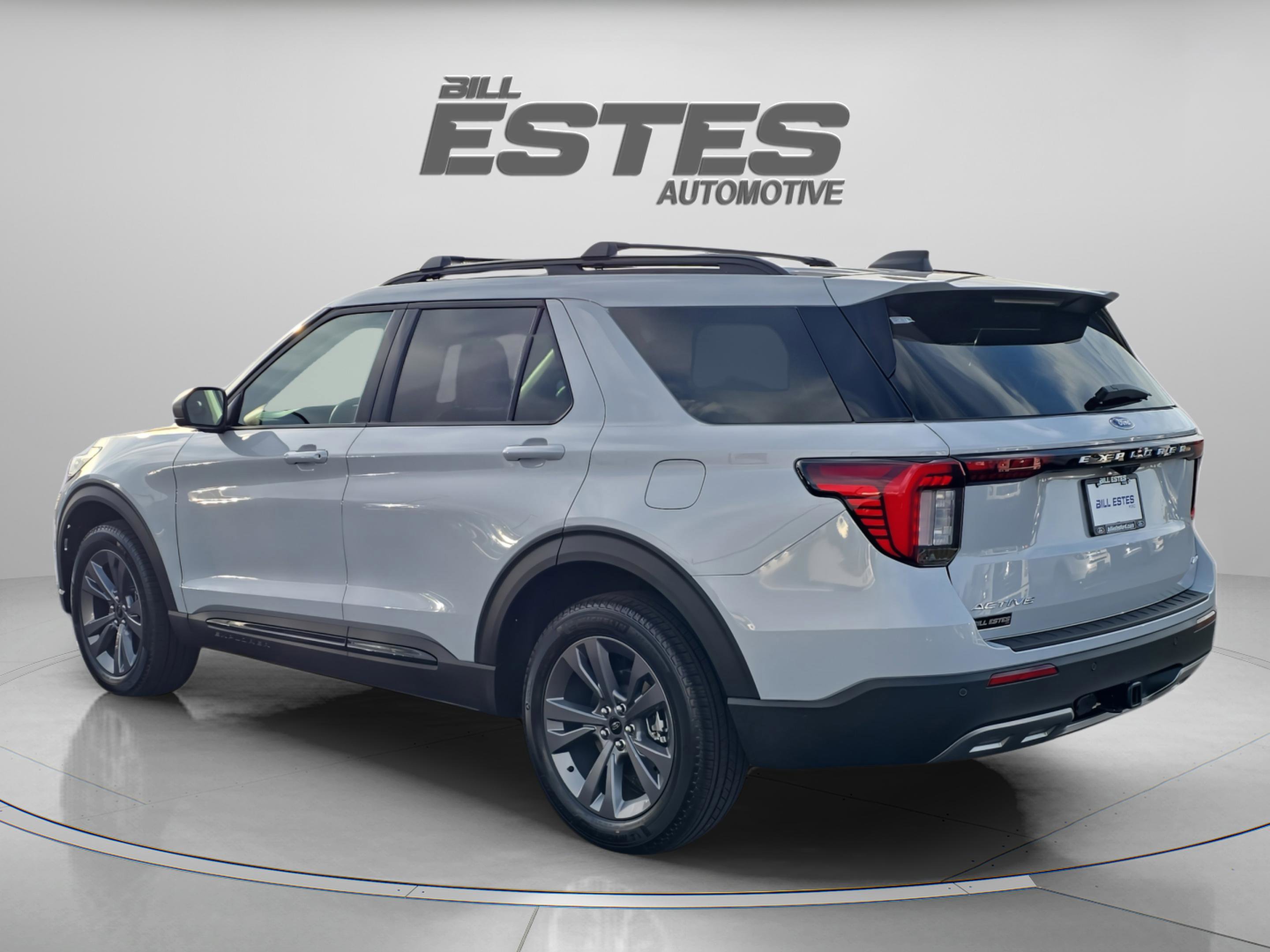 New 2026 Ford Explorer Active w/ Active Comfort Package image 2