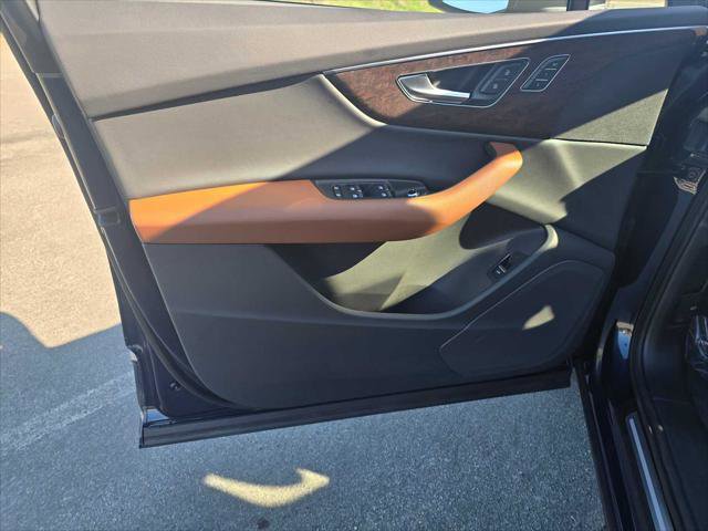 Used 2025 Audi Q7 2.0T Premium image 24