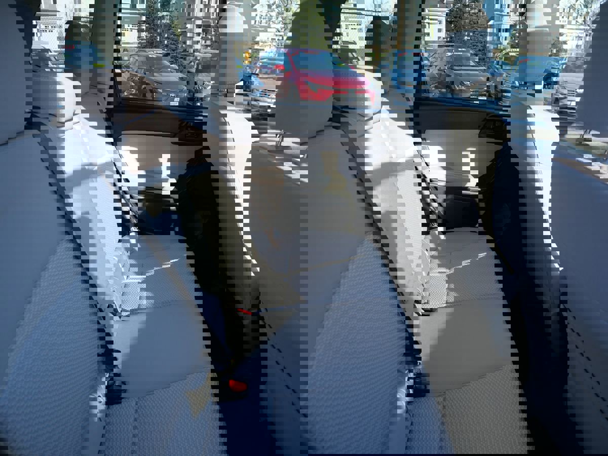 Used 2016 Subaru Forester 2.5i Premium w/ All-Weather Package image 26