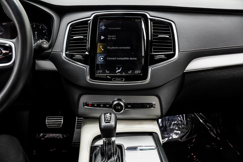 Used 2021 Volvo XC90 T6 R-Design w/ Advanced Package image 22