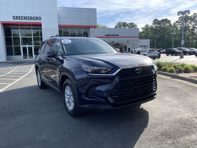 Certified 2024 Toyota Grand Highlander AWD image 2