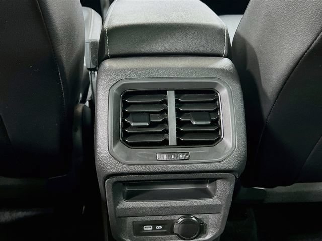 Used 2021 Volkswagen Tiguan SE R-Line AWD/4WD image 25