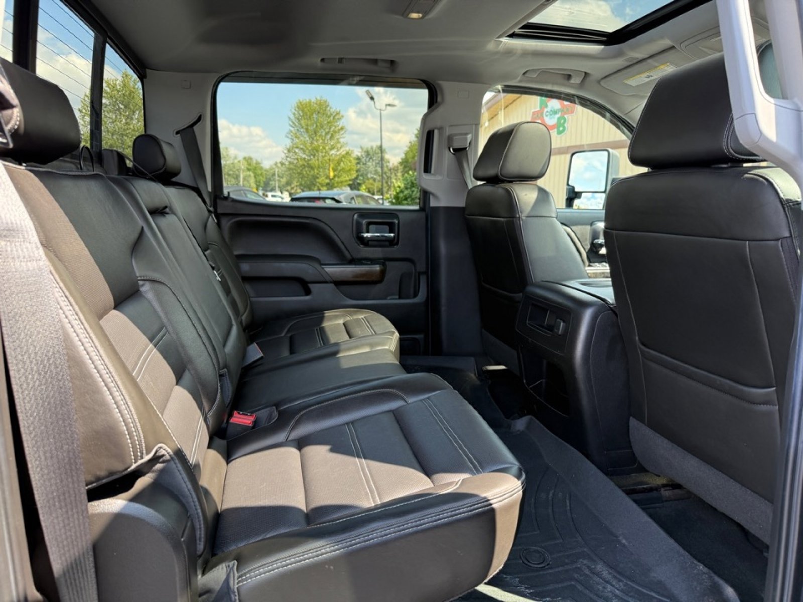 Used 2018 GMC Sierra 1500 Denali image 15