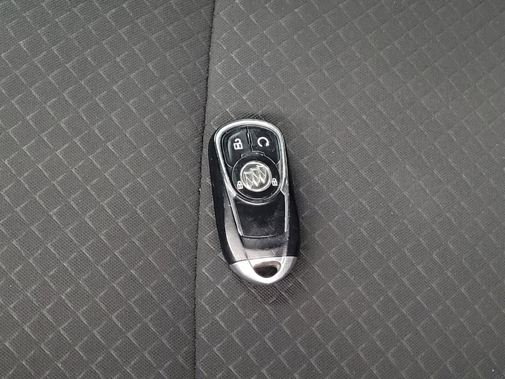 Used 2018 Buick Encore Preferred image 32