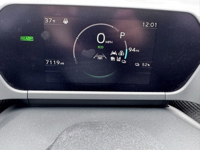 Used 2024 Toyota bZ4X Limited image 10