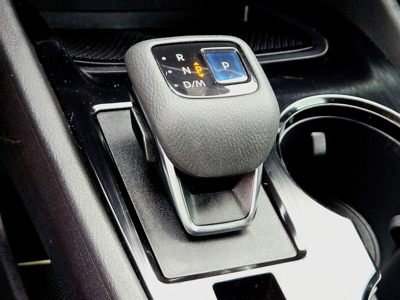 Used 2022 Nissan Rogue SV FWD image 18