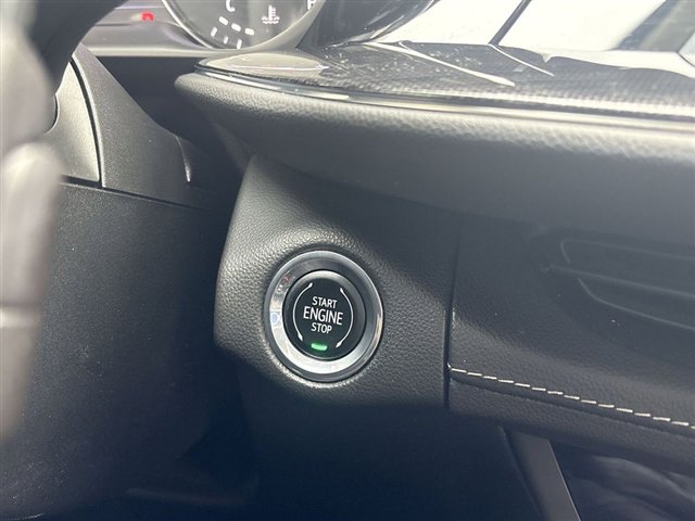 Certified 2023 Buick Envision Essence image 16