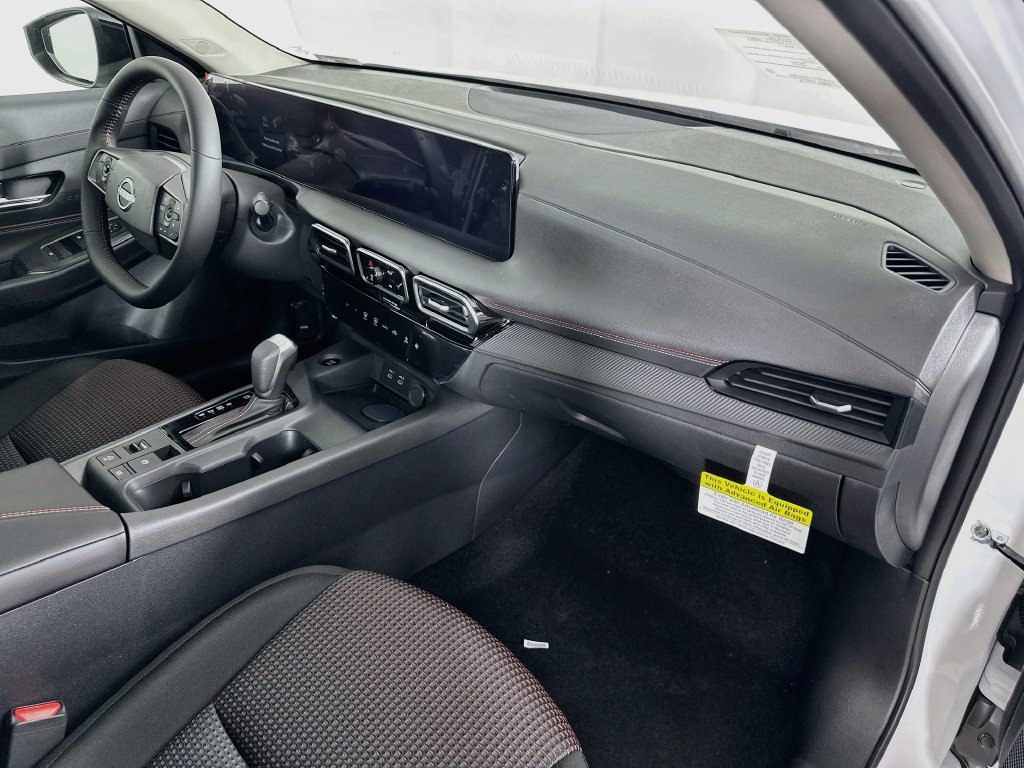 New 2027 Nissan Sentra SR w/ Floor Mat Package FWD image 34
