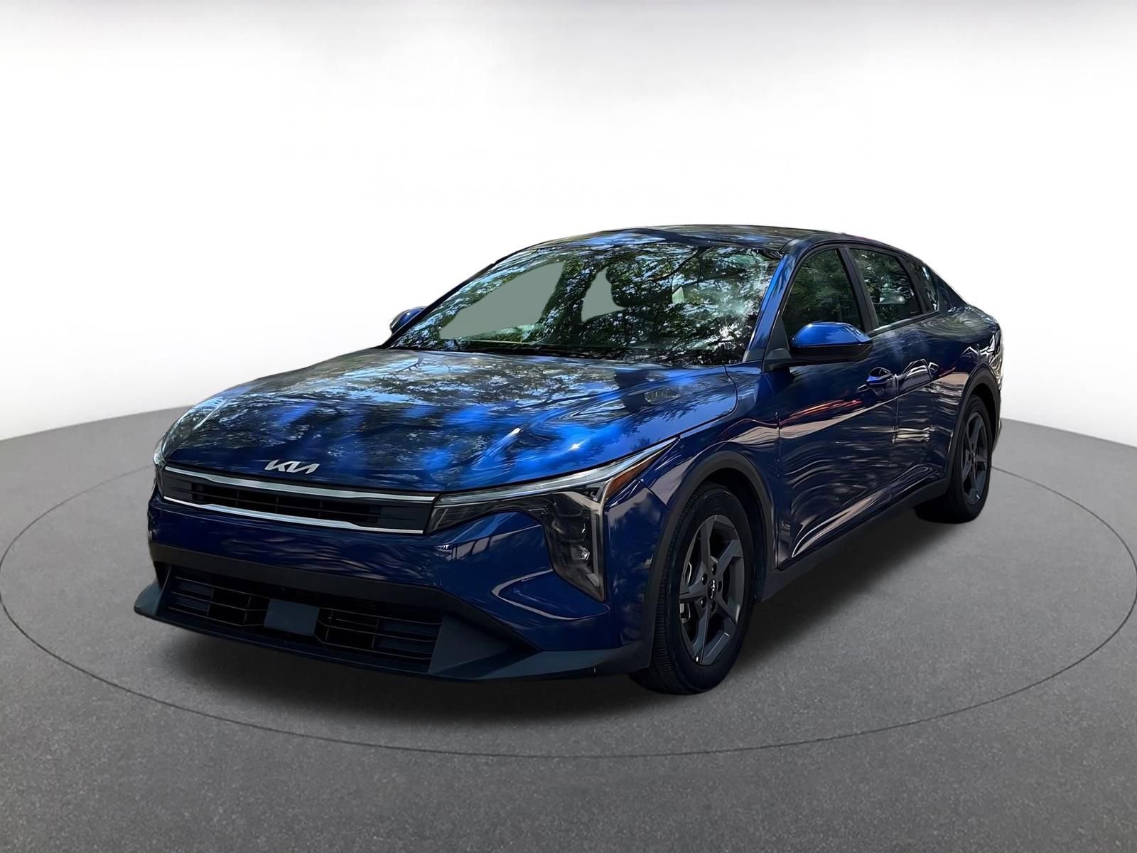 Used 2025 Kia K4 FWD image 3