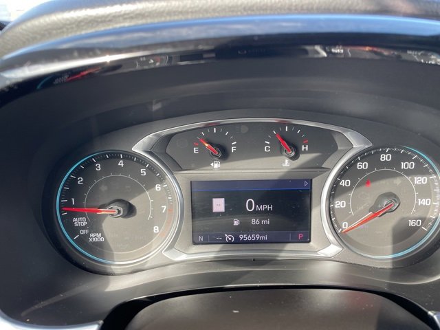 Used 2021 Chevrolet Traverse RS image 24