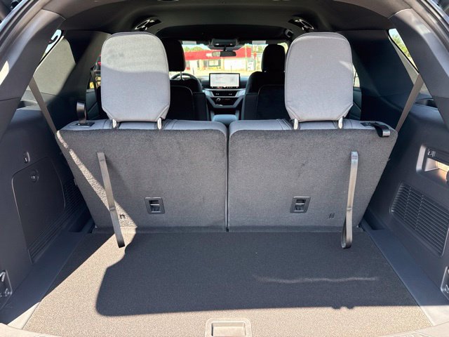 New 2027 Ford Explorer Active RWD image 18