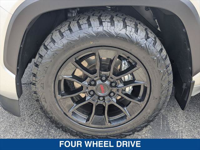 Used 2025 Toyota Sequoia Limited w/ TRD Off-Road Package AWD/4WD image 9