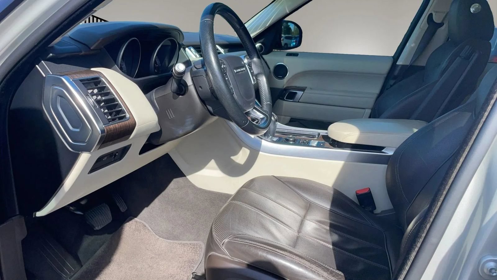 Used 2014 Land Rover Range Rover Sport HSE AWD/4WD image 39