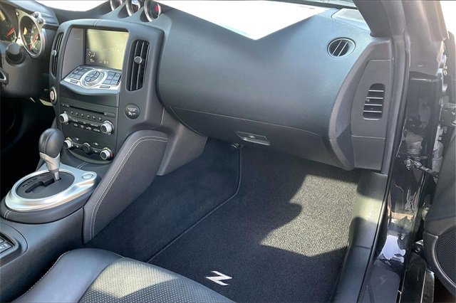 Used 2013 Nissan 370Z Touring w/ Sport Pkg image 13