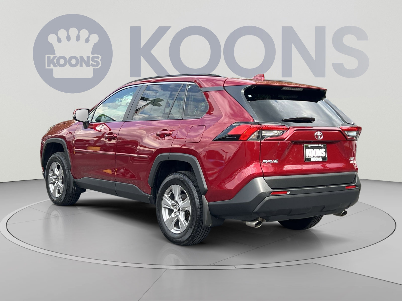 Used 2025 Toyota RAV4 XLE AWD/4WD image 7