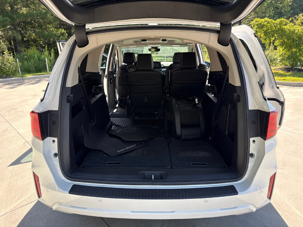 Certified 2026 Honda Odyssey Touring image 33