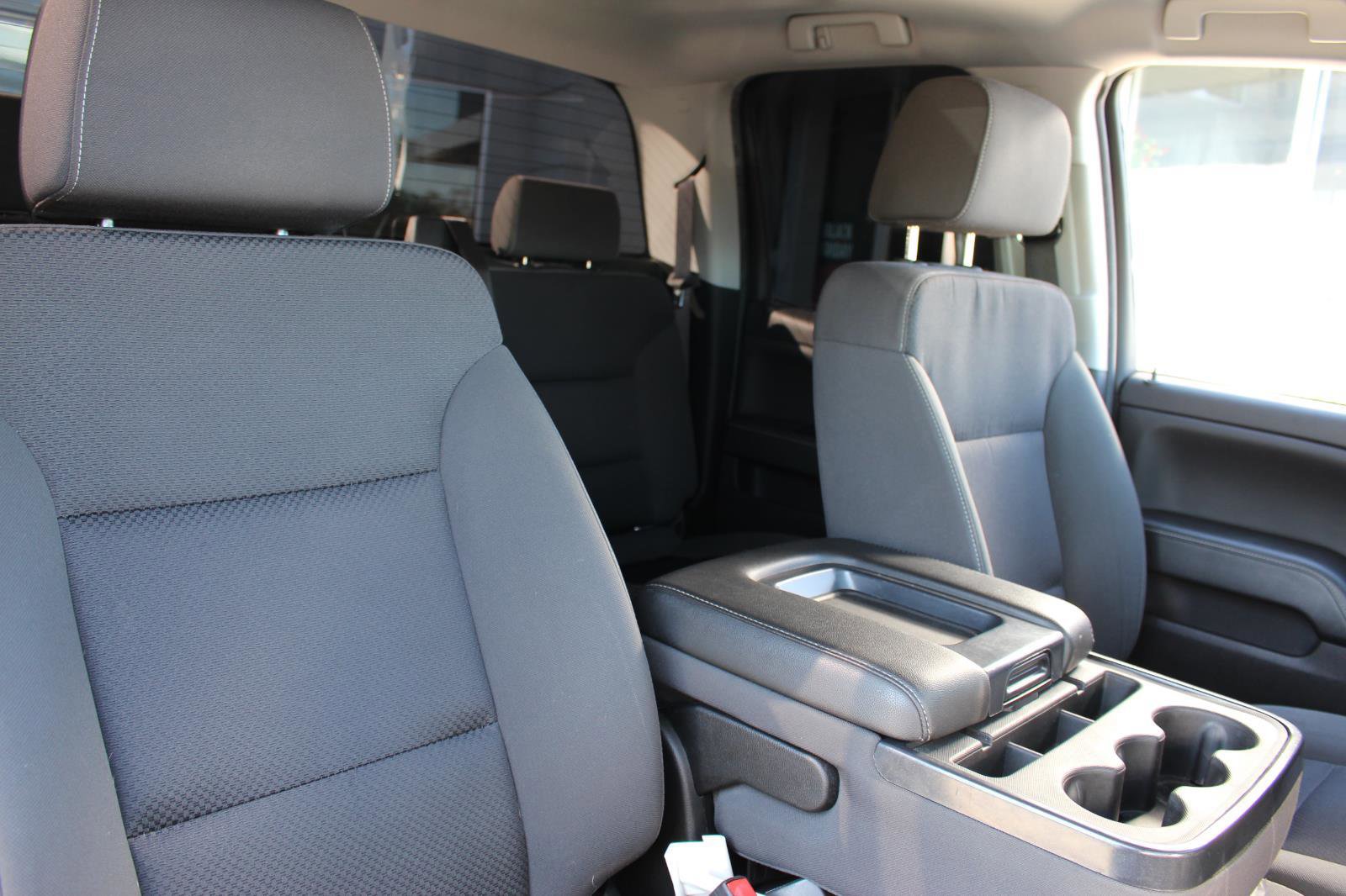 Used 2018 Chevrolet Silverado 1500 LT w/ All Star Edition image 16