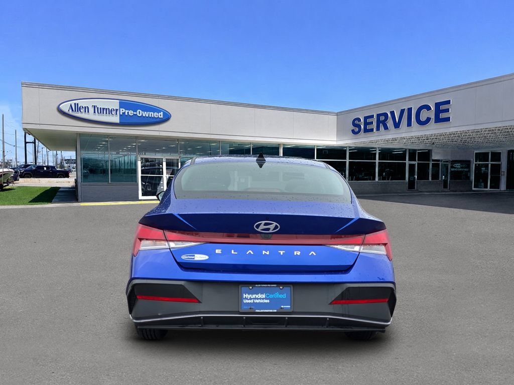 Certified 2024 Hyundai Elantra SEL FWD image 7