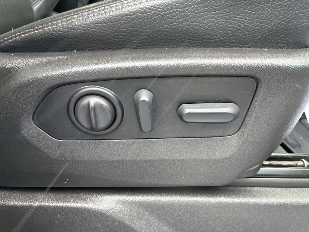 Used 2022 GMC Sierra 2500 Denali w/ Denali Black Diamond Edition image 43