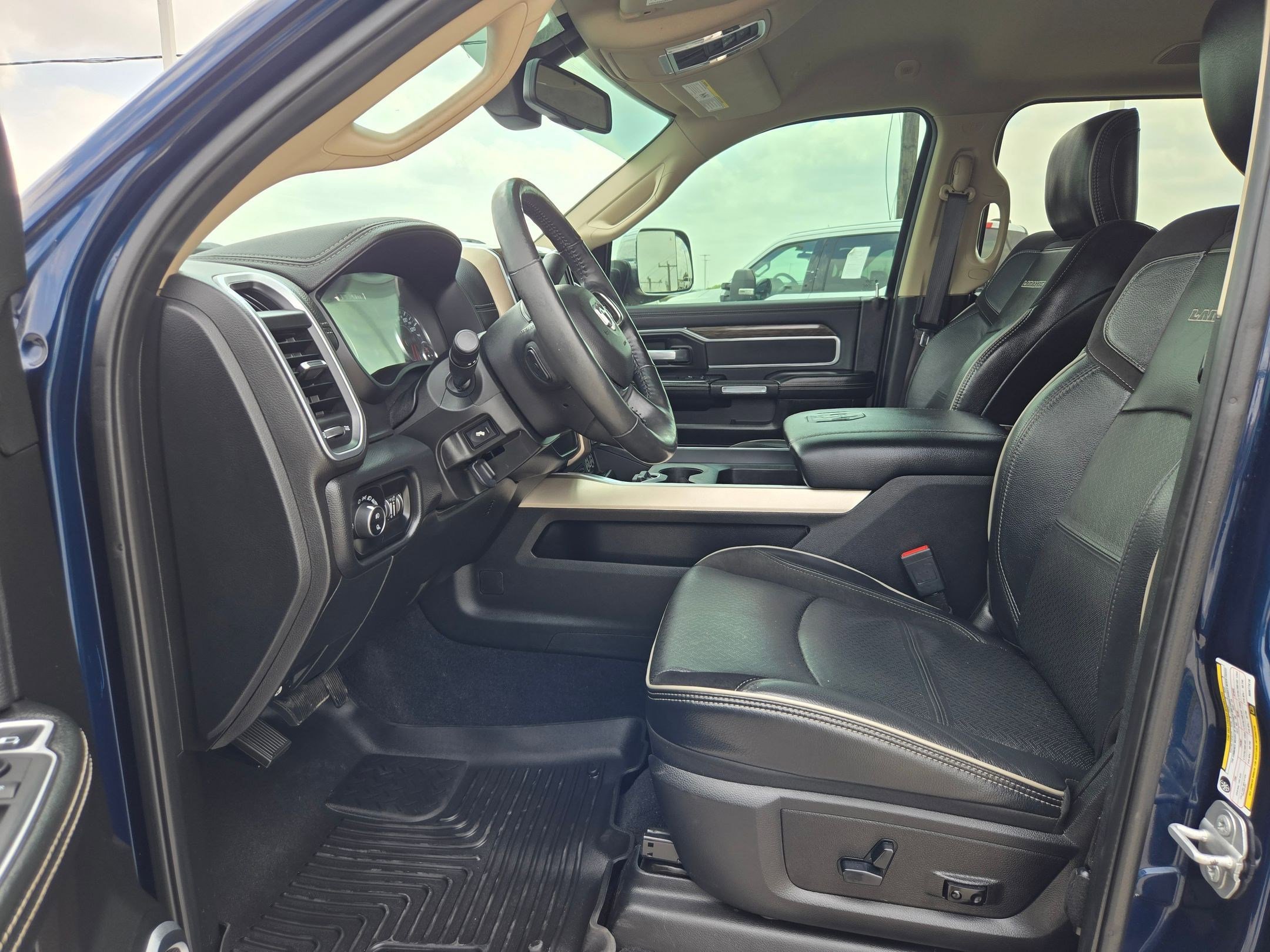 Used 2019 RAM 2500 Laramie image 8