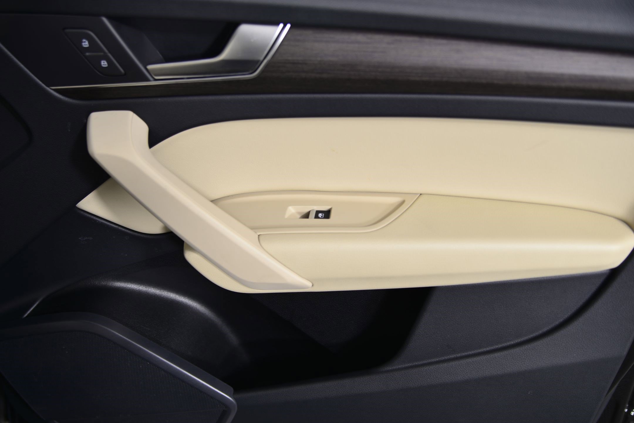 Certified 2025 Audi Q5 2.0T Premium image 21