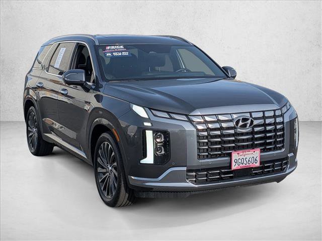 Used 2023 Hyundai Palisade Calligraphy w/ Cargo Package image 3