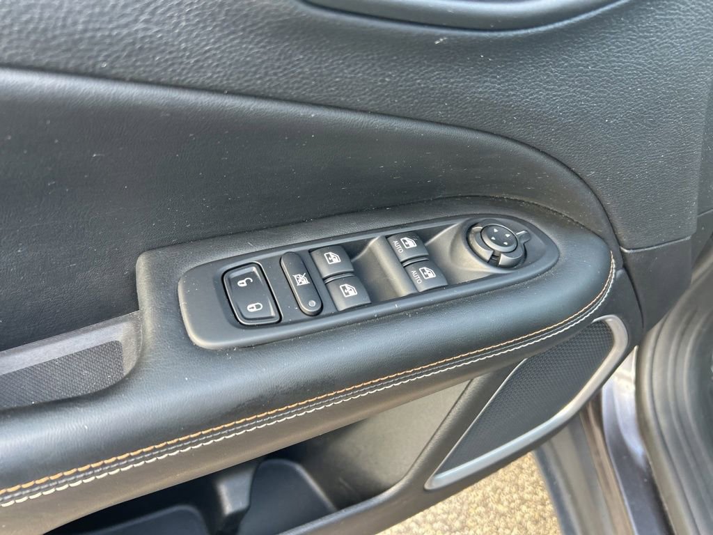 Used 2019 Jeep Compass Latitude FWD image 31