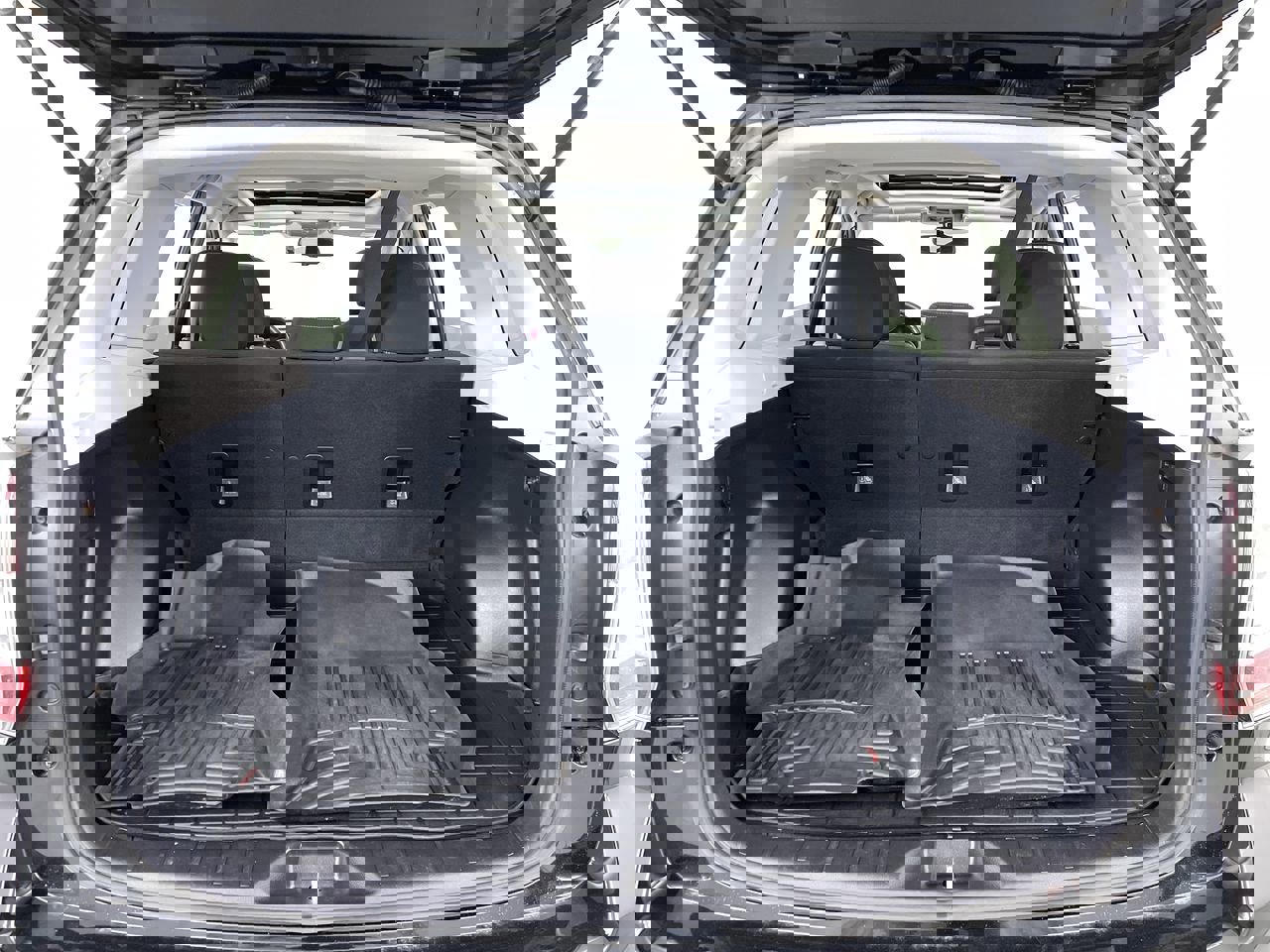 Used 2015 Subaru Forester 2.5i Premium w/ All-Weather Package image 22