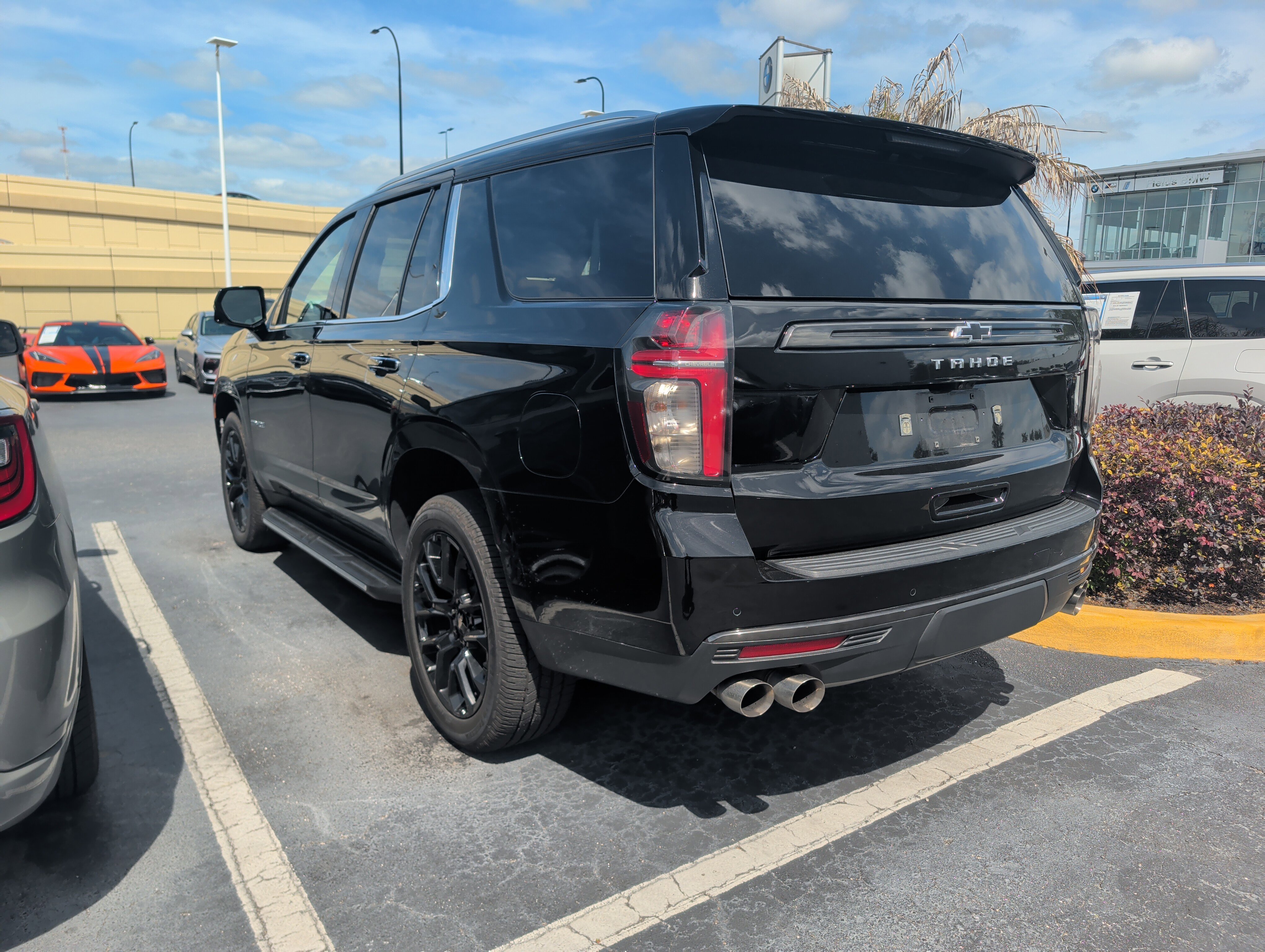 Used 2023 Chevrolet Tahoe High Country RWD image 4