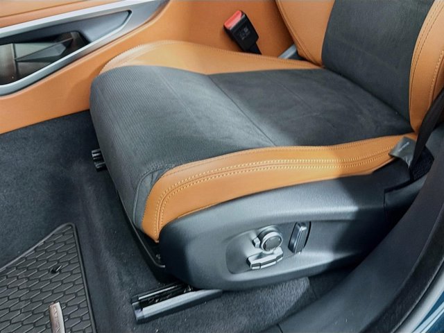 New 2026 Jaguar F-PACE SVR AWD/4WD image 22