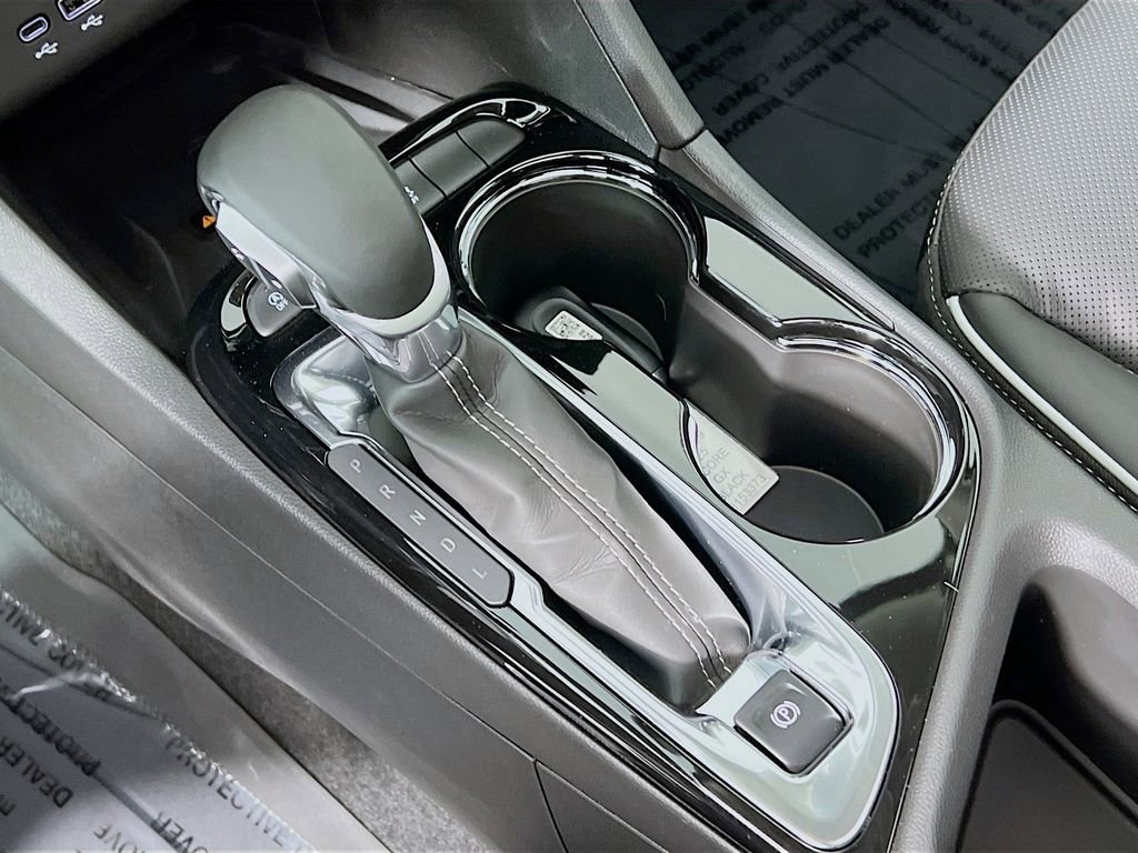 New 2025 Buick Encore GX Avenir w/ Avenir Technology Package AWD/4WD image 13