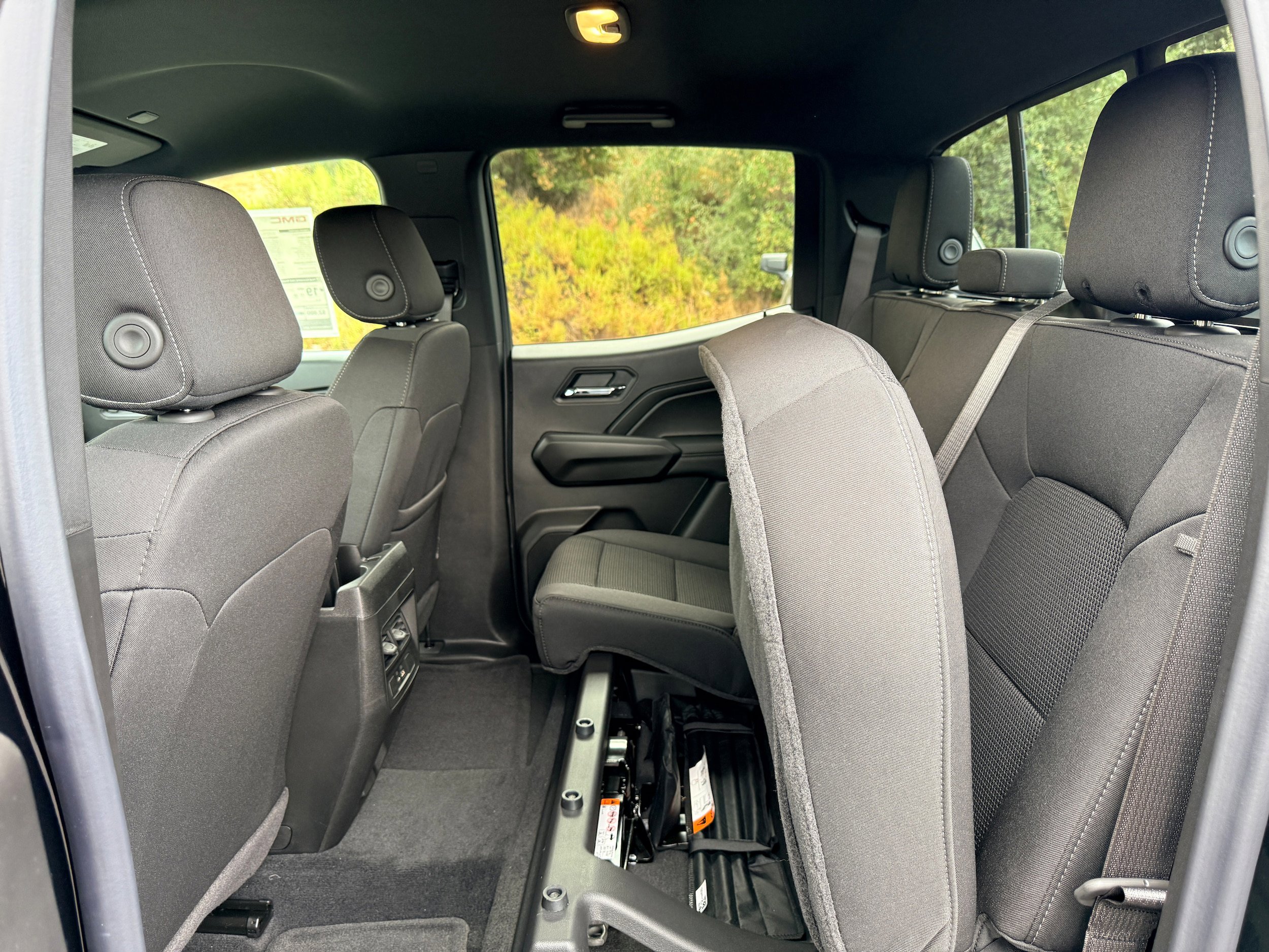 New 2026 GMC Canyon Elevation w/ Convenience Package image 9