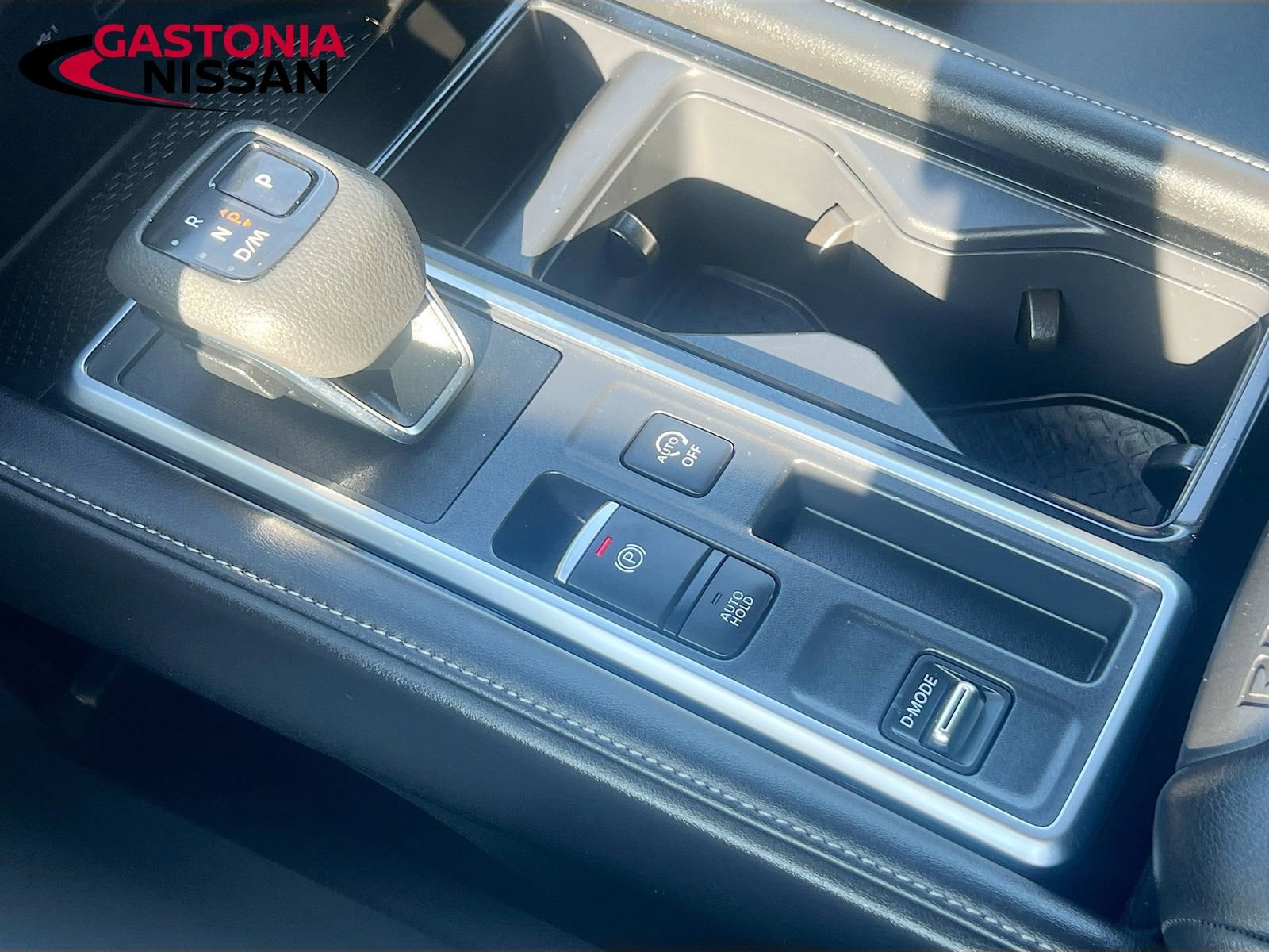 Used 2024 Nissan Pathfinder SL w/ Cargo Package image 22