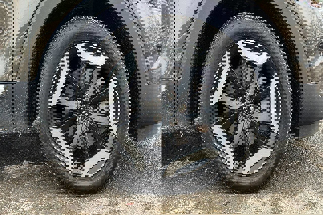 Used 2023 Kia Telluride S image 10