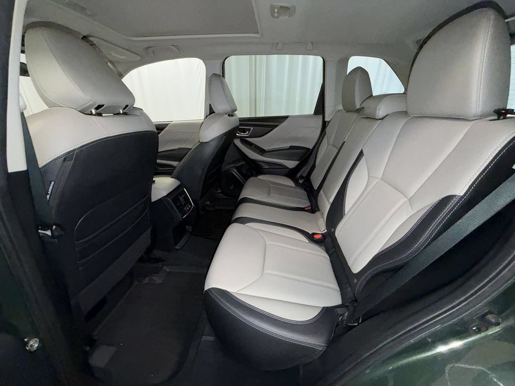 Used 2023 Subaru Forester Limited AWD/4WD image 12