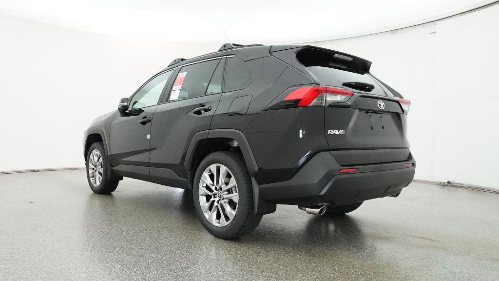Used 2025 Toyota RAV4 XLE Premium image 24