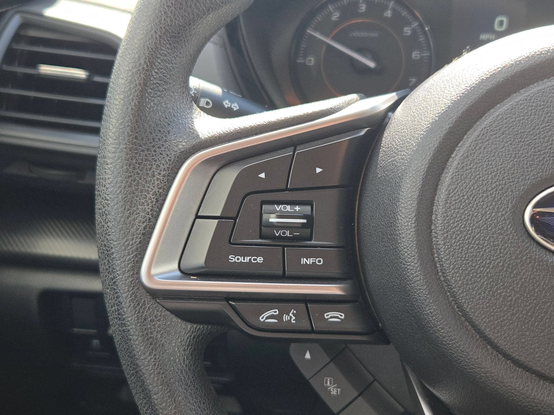 Used 2023 Subaru Crosstrek 2.0i AWD/4WD image 21