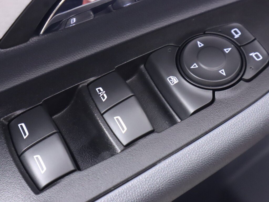 Used 2021 Chevrolet Bolt LT image 24