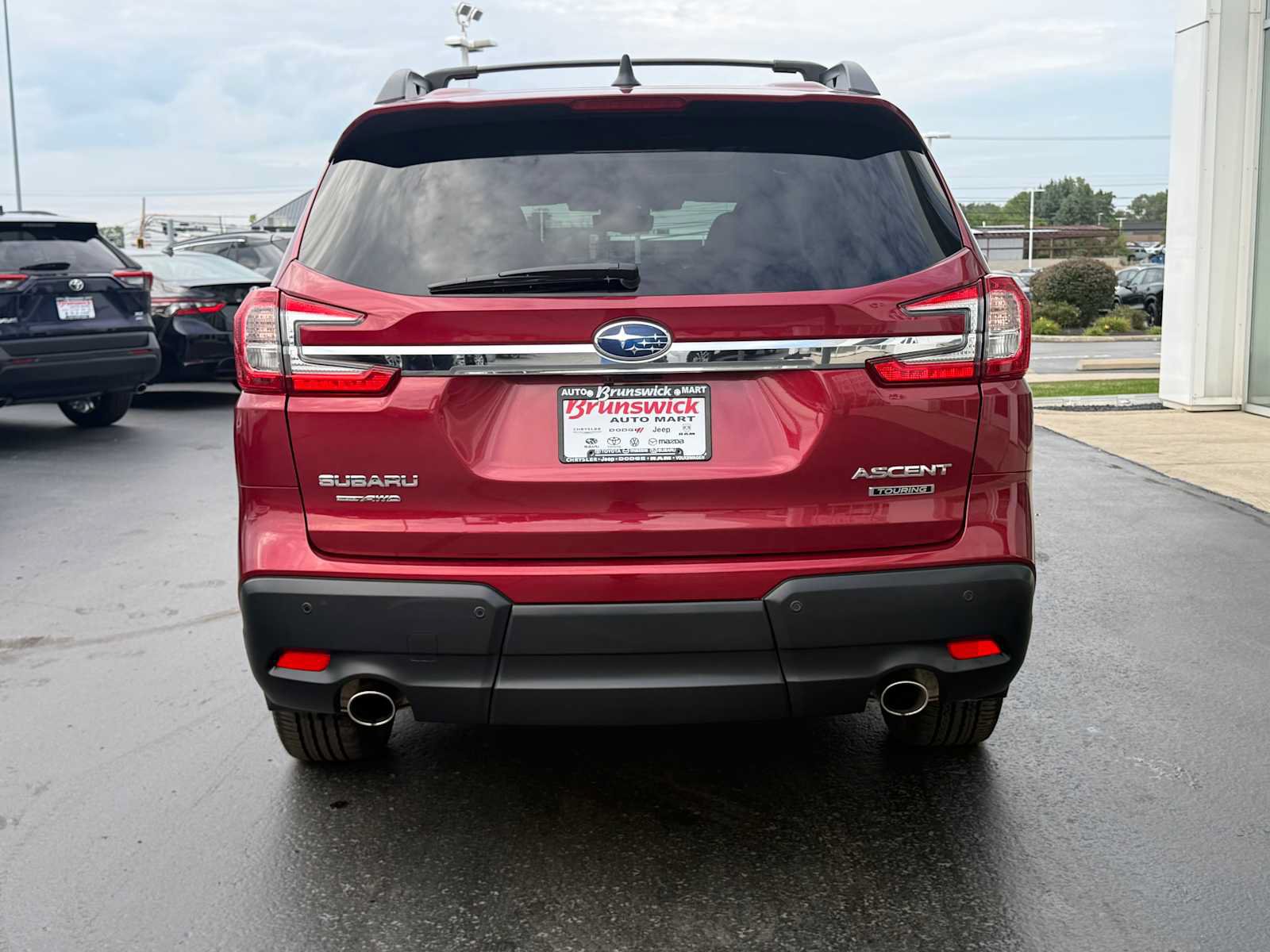 Used 2024 Subaru Ascent Touring AWD/4WD image 5