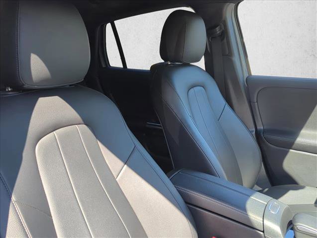 Used 2022 Mercedes-Benz GLA 250 w/ Premium Package Lite image 23