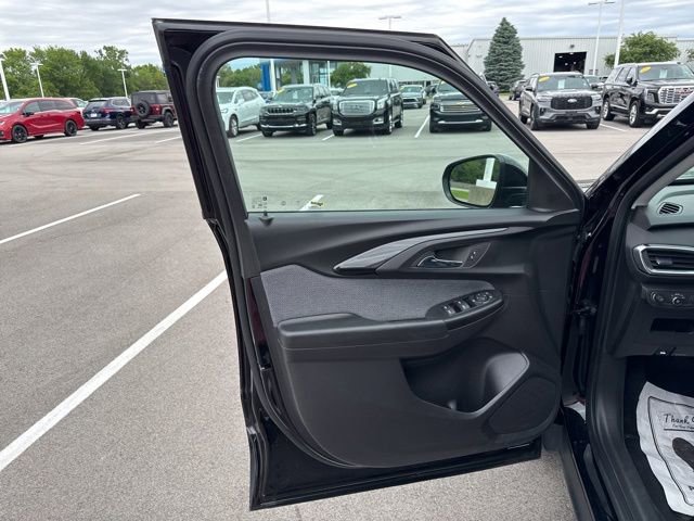Used 2023 Chevrolet TrailBlazer LT w/ Convenience Package FWD image 15
