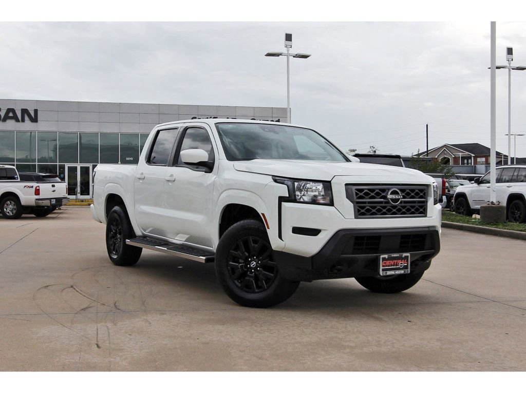 Used 2022 Nissan Frontier SV AWD/4WD image 1