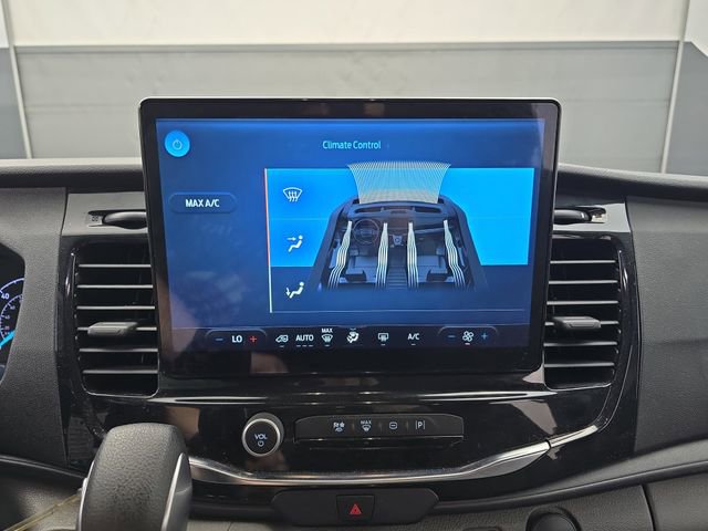 Used 2023 Ford Transit 350 XLT image 24