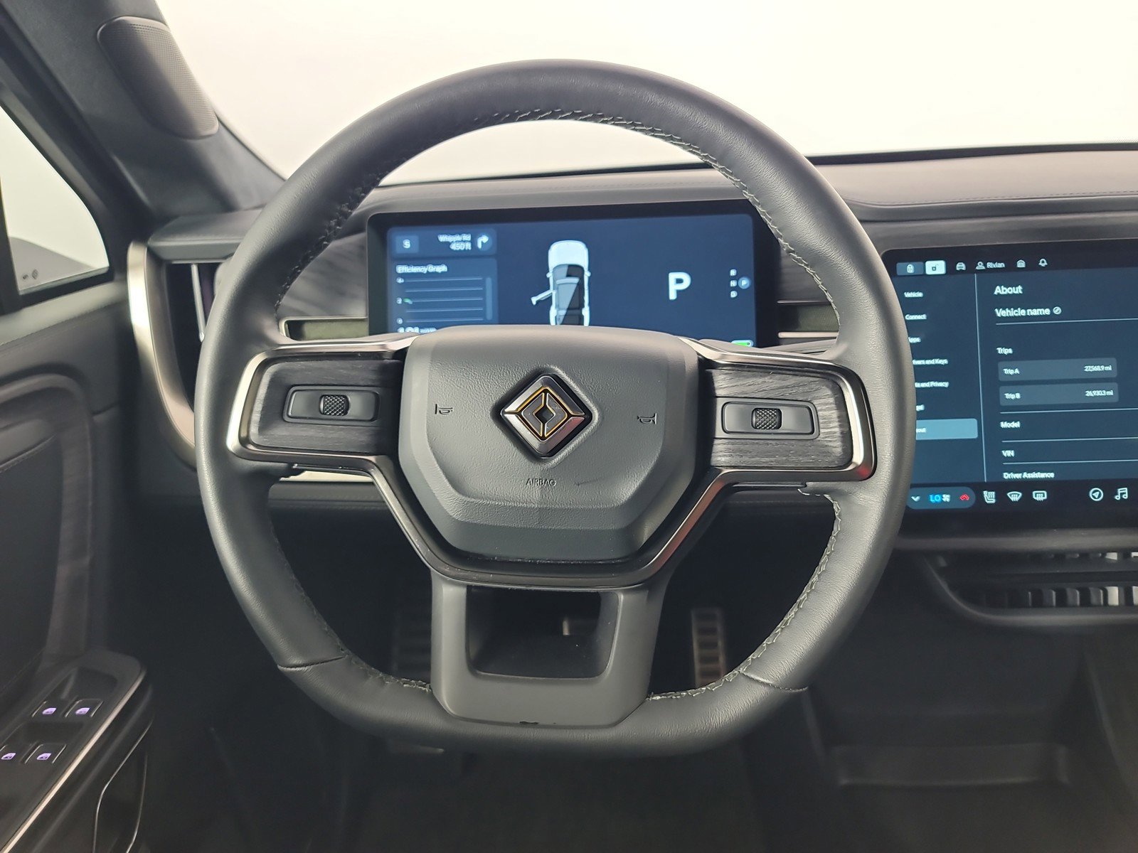 Used 2024 Rivian R1S Adventure AWD/4WD image 28