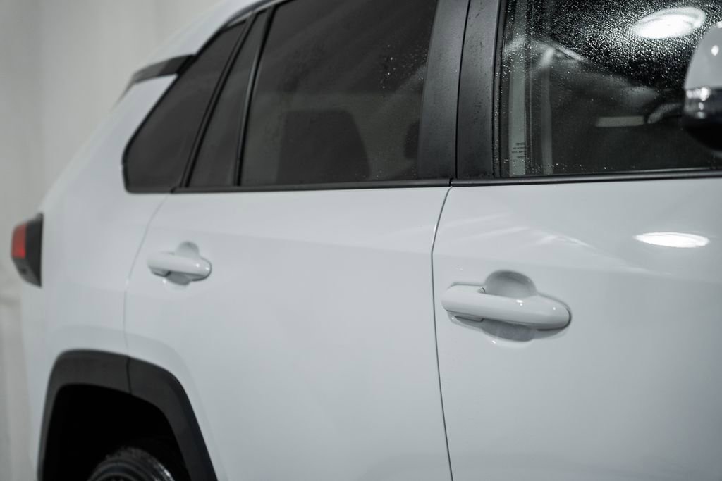 Used 2025 Toyota RAV4 XLE image 14
