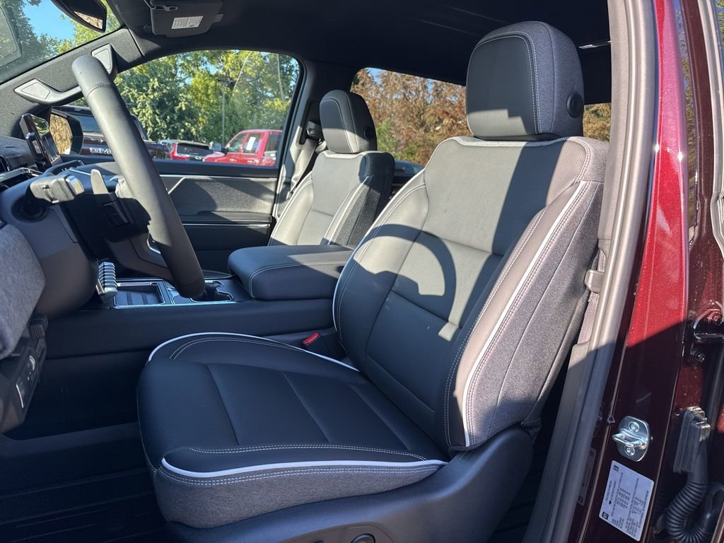 New 2026 GMC Sierra EV Elevation w/ LPO, Elevation Dark Package AWD/4WD image 10