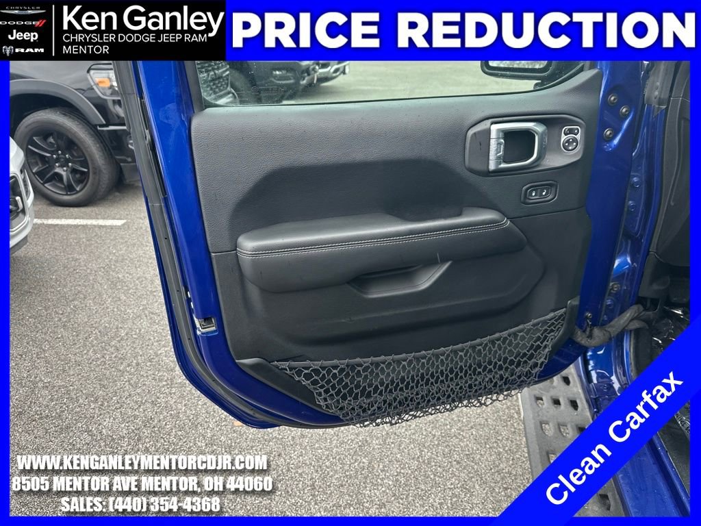 Used 2018 Jeep Wrangler Unlimited Sahara image 10