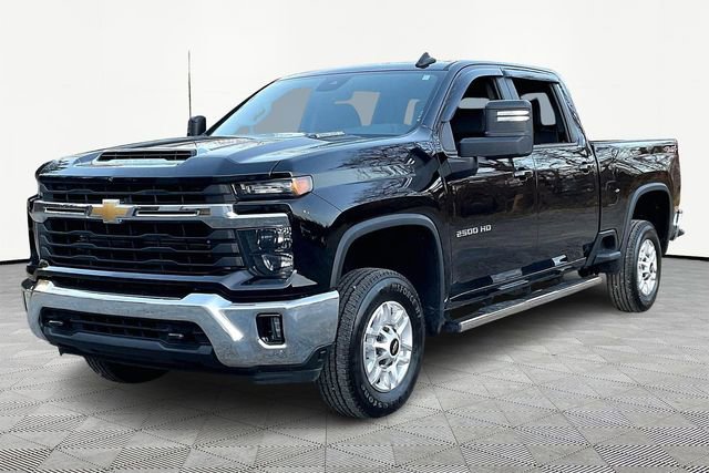 Used 2025 Chevrolet Silverado 2500 LT w/ Leather Package image 3