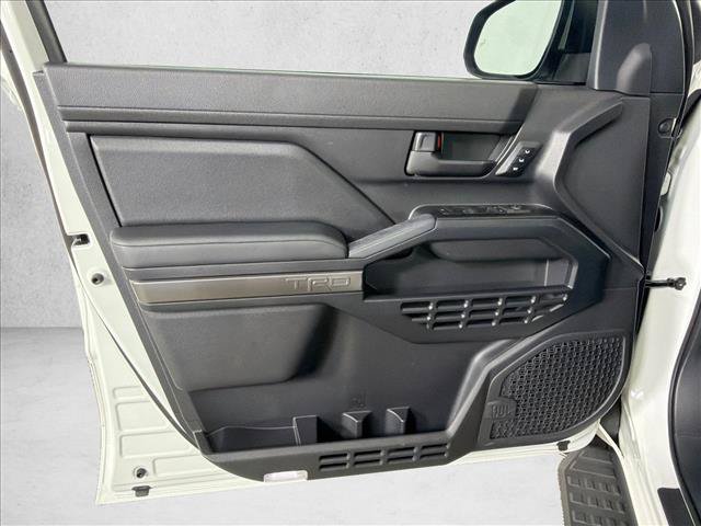 Used 2025 Toyota 4Runner TRD Off-Road Premium AWD/4WD image 10
